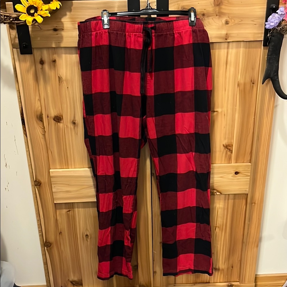 Old Navy Red and Black Plaid Pajama Pants